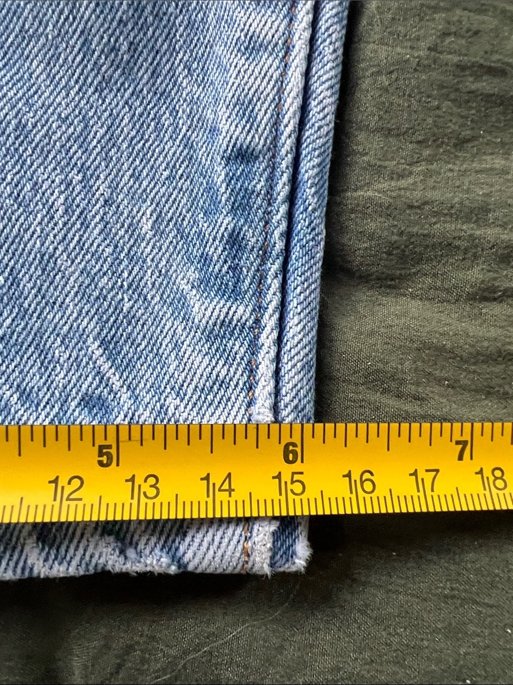 Levi's Wedgie Straight Jeans High Rise Button Fly Wash Size 30 - Picture 9 of 9